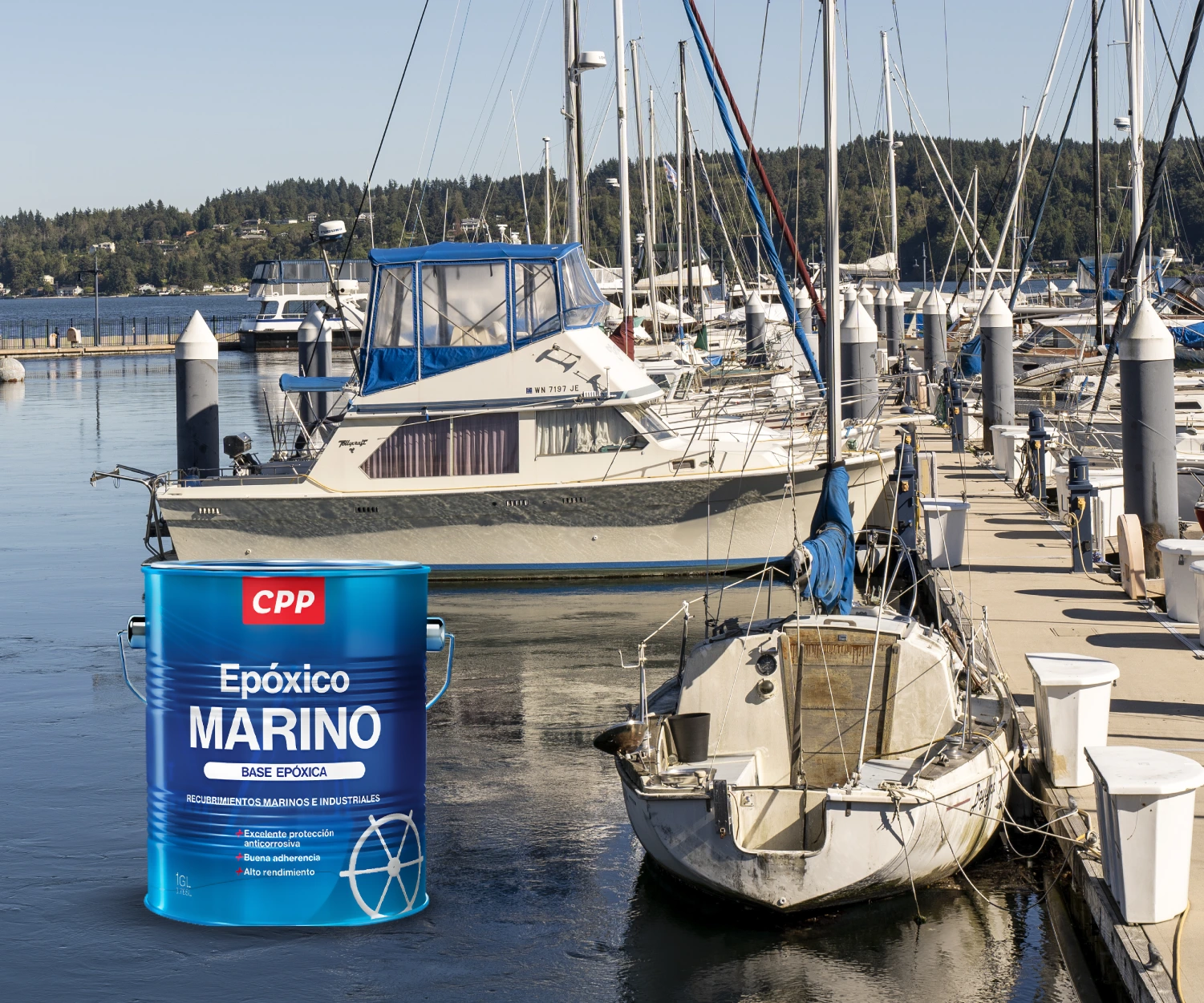 Base Epóxica Marina CPP para protección de cascos de barcos en muelles y puertos.